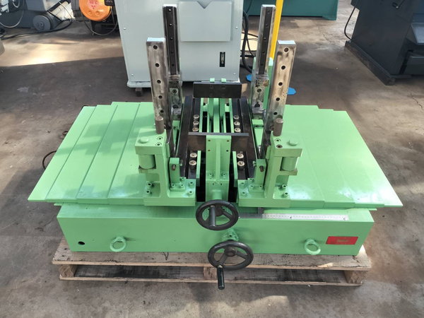 コラム裏当て金仮組み